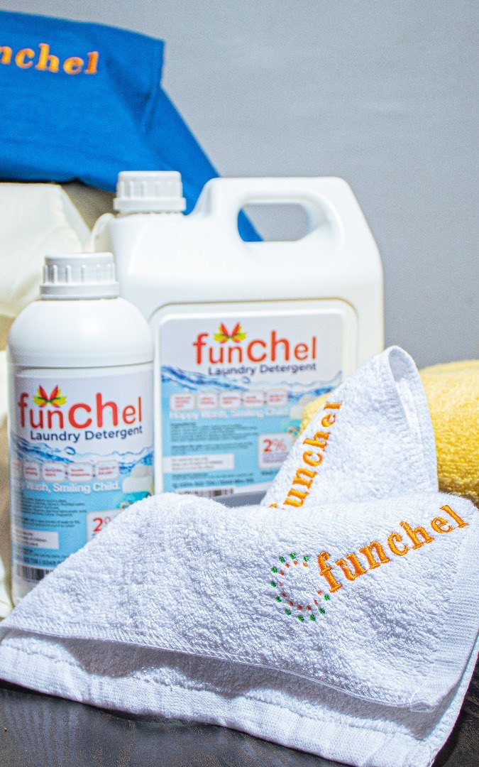 Funchel laundry detergent in different package sizes with branded towels